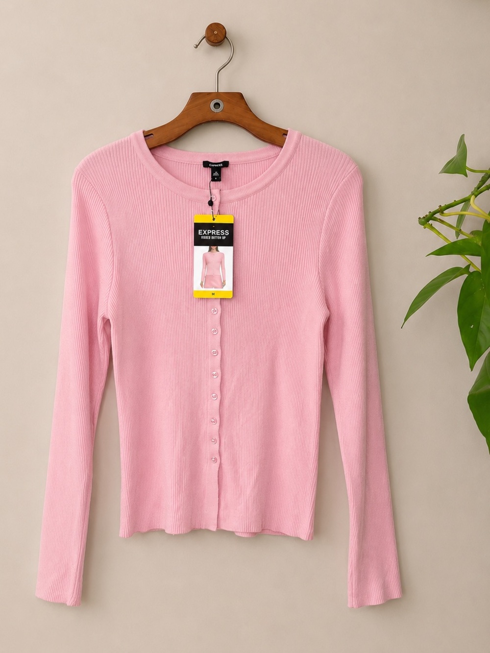 NWT Express Pink Ribbed Button Front Long Sleeve Cardigan Top Medium